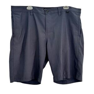 Travis Mathew Blue Golf Shorts Size 40